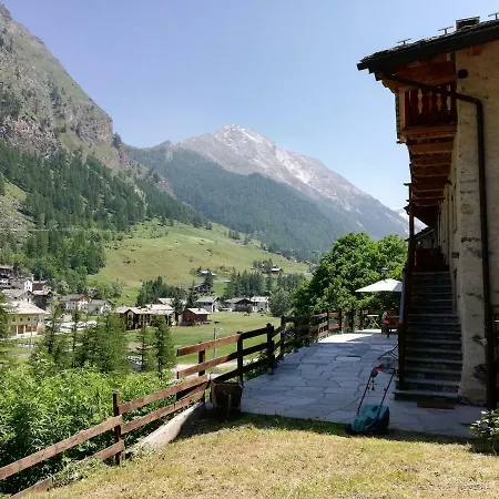 Vers Le Bois Konukevi