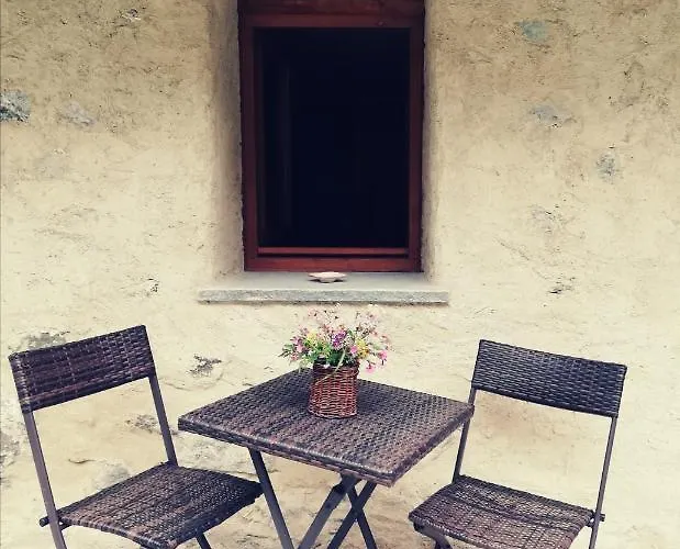 Vers Le Bois בית הארחה