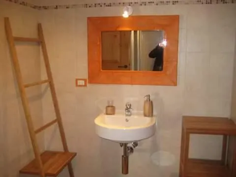 Vers Le Bois Guest house *