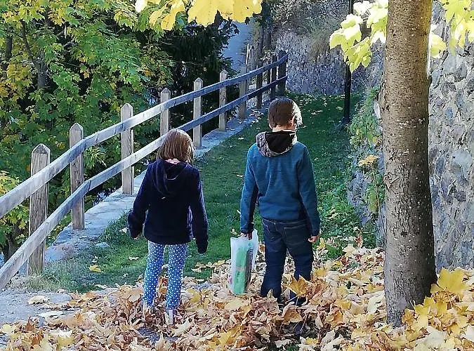 Vers Le Bois בית הארחה *